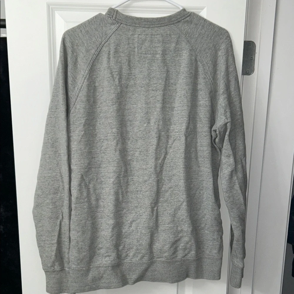 AMERICAN EAGLE Outfitters Gray Crewneck Sweater - Picture 4 of 4